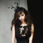 요즘 많은 매력을 <b>발산</b>하는 카라