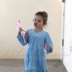 제니퍼가너 <b>바이올렛</b> 모녀의 일상