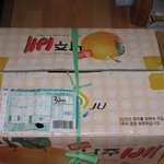 택배박스를 뒤져 금품을 가져갔어요