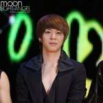 믹키유천 닮은꼴! '제국의 아이들' <b>문준영</b>