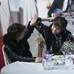 하이파이브도<b>컨템퍼러리</b>하게! (온유&amp;종현)