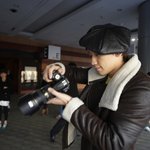 비의 움짤, 귀여운 <b>눈웃음</b>?