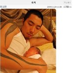 이혼설 돌았던 찰스 부부, <b>아들사진</b> 공개