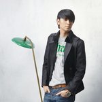 완벽 <b>비율</b> 모델출신 남자연기자