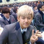 (사진有)<b>졸업식</b>에서 신동호봤어요!!