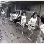 이제는 하지 않는 추억의 <b>놀이</b>