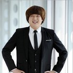 여자친구와 다정한 <b>신동</b>