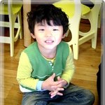 <b>왕석현</b> 닮았나요?