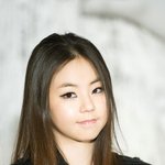 <b>볼살</b>꼬집어보고싶은 연예인