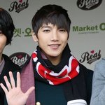 <b>2pm</b> 준수군 빅뱅의 지용군과 같은거 쓰네염~우왕~