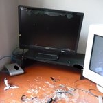 ★택배로 컴퓨터 보낼때 조심하세요! 저처럼 되요...ㅜㅜ