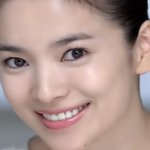 <b>눈가</b>부터 환해지는 송혜교 화장품 cf모습 캡쳐~!!역시 피부미인대명사