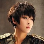 여자 연예인 요즘은 <b>커트</b>가 대세~