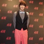 h&amp;m 오픈행사에 나타난 두배우!!