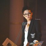 해리<b>포터</b> 스타일 안경 쓴 권지용, 폭풍간지