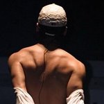 남자 스타들의 숨막히는 뒷태~