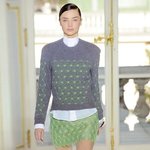 <b>발렌시아</b>가 패션쇼 선 미란다 커, 안어울려ㅠ