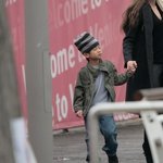 모자 돌려가면서 쓰는 브랜젤리나 아이들ㅋ