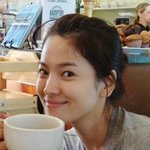 <b>직찍</b>&amp; 클로즈업이 두렵지 않는 송혜교의 피부