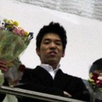 <b>2am</b> 창민 죽어도 못 보낼 것 같은 졸업식 썩소~~ㅋㅋ