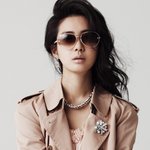 선글라스 쓴 이요원, <b>귀티</b>가 좔좔 흘러