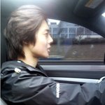 <b>포르쉐</b> 운전하는 김현중, 쌩얼이 빛이 나네