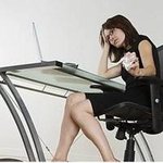 <b>연일</b> 계속되는 야근...남자친구의 깜짝 선물 공개!