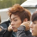 방송국 출근하는 비스트, 다들 피곤해보여