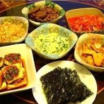 자취생들의 로망 어머니 <b>밥상</b>