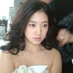 <b>우아</b>해보이는 박신혜 최근, 머리하는 모습