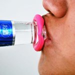 일본 <b>민망</b>한 스타 입술 상품