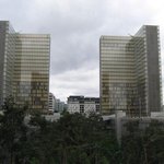 '파괴할 <b>수</b> 없는 지식의 탑'