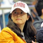 농구장 나들이 나온 이영애, 아줌마 맞아?