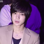 <b>패션쇼</b>에 간 김현중, 돋보이는 스타일