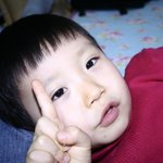 아끼는 조카사진좀 올려도될까요 . ^_^