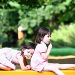 혼혈 쌍둥이 자매의 <b>위엄</b>