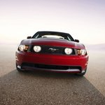 제네시스 쿠페와 머스탱!!! 여러분의 선택은??