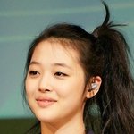 <b>북한</b> 여자처럼 생긴 연예인은?