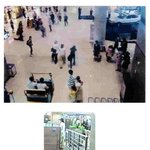 공항 걸어가는 서태지 본 <b>주위</b> 반응ㅋㅋㅋ