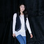 베스트<b>셀러</b> 작가 연아, 팬사인회 현장!