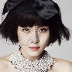 <b>발랄</b>한 단발머리로 화보 촬영한 하지원