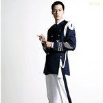 군대에서 <b>화보</b>찍는 조인성 최근 모습
