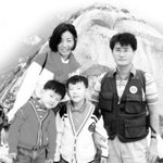 "아내와 두 아들이 내 곁에 있는 한"