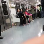 지하철에서 있어선 안되는 일이 ㅠㅠ