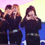 너무 꽉끼는 바지를 입은 <b>소녀</b>시대 태연