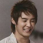 눈웃음 <b>지존</b> 남자 아이돌은?