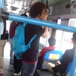 버스안에서 데프콘을 봤어요...........