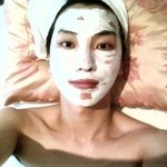 슈퍼주니어 <b>이특</b> 팩하는 사진, 남자 맞아??