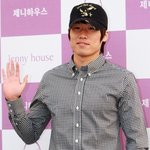 박지성 <b>미혼</b> 여자연예인들만 초대된 바자회에 참석