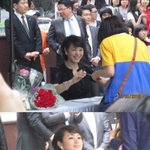 임페리얼 싸인회에서 김혜수 언니 봤어요..^^
